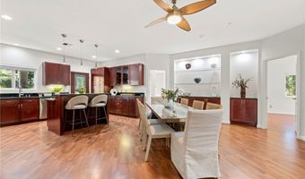 210 N Stage Coach Ln, Fallbrook, CA 92028