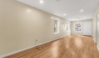 196 5th St, Bridgeport, CT 06607