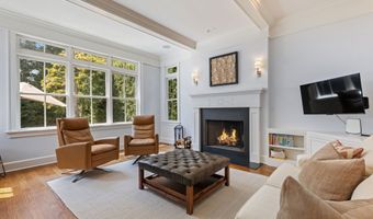 71 West Ave, Darien, CT 06820