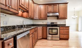 12 Braeburn Ln 12, Ashland, MA 01721