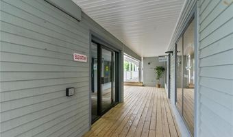 1050 Main St 24, East Greenwich, RI 02818