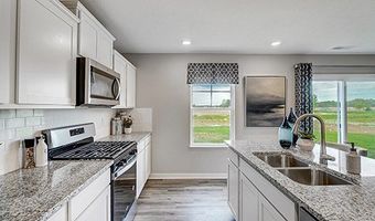 60 Cider Mill Dr, Ashville, OH 43103