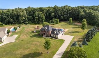 13124 White Oaks, Argentine, MI 48436