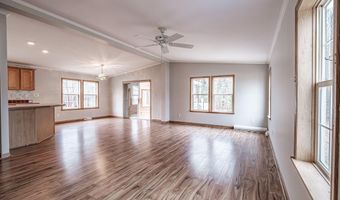 3 Windsor Dr, Alfred, ME 04002