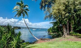 355 KALANIANAOLE St 330, Hilo, HI 96720