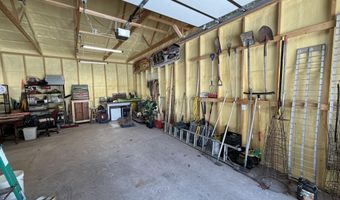 4955 S 40th Rd, Aldrich, MO 65601