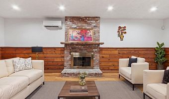 103 Hayward Rd, Acton, MA 01720