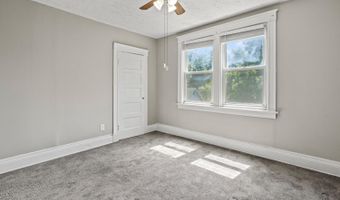 6717 Bramble Ave, Cincinnati, OH 45227