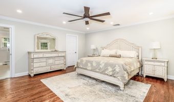 9 Hidden Brook Dr, Brookfield, CT 06804