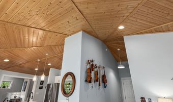 63 Beverly Rd W, Asheville, NC 28806