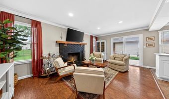 693 Rustic Valley Dr, Ballwin, MO 63021