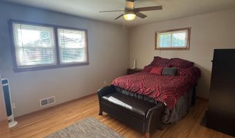 504 14th St NW, Austin, MN 55912