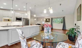 7031 Cheryl St, Anchorage, AK 99518