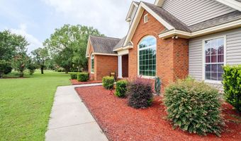 605 Plantation Dr, Adel, GA 31620