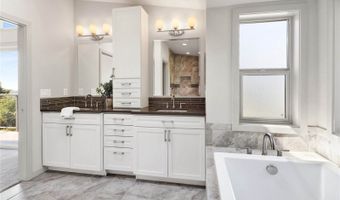 1615 Samish Way, Bellingham, WA 98229