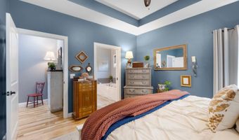 1123 N Dewey St, Auburn, IN 46706