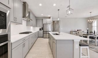 6364 ROADSTEAD Ct, Apollo Beach, FL 33572