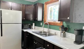 111 Central St, Brattleboro, VT 05301