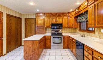 2116 Ironwood Ct, Ames, IA 50014