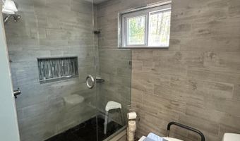 208 New Rd, Arundel, ME 04046