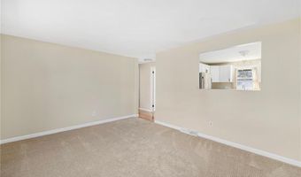 620 Dry Bridge Rd, North Kingstown, RI 02852