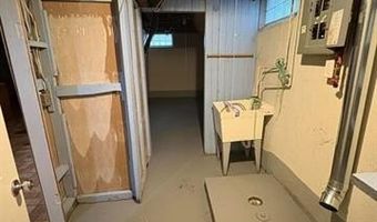 15879 Horger Ave, Allen Park, MI 48101