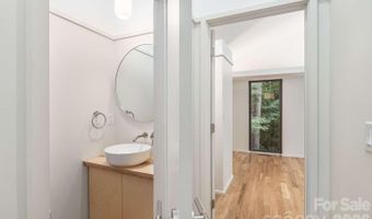 108 Truman Pl, Asheville, NC 28803