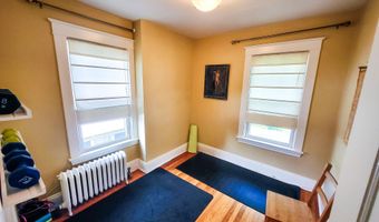 34 Glendale Ave, Albany, NY 12208