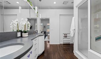1940 Blake St 300, Denver, CO 80202