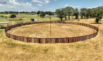 990 Doss Rd, Millsap, TX 76066