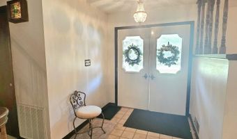 3110 Gaineswood Ave, Baxter Springs, KS 66713
