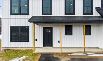 673 Streamside Ave, Hermon, ME 04401