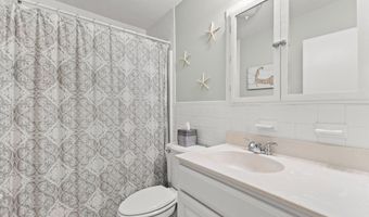 8 Stackpole Cir, Bourne, MA 02532