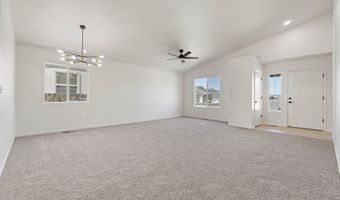 419 Sunshine Ln, Fernley, NV 89408