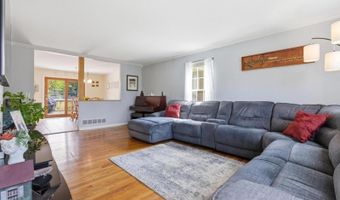 8 Sunshine Dr, Alexandria Twp., NJ 08867