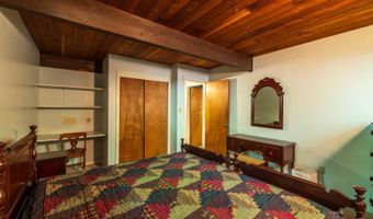 15 Angela St, Athens, OH 45701