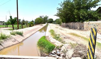 529 Nicholas Rd, Socorro, TX 79927