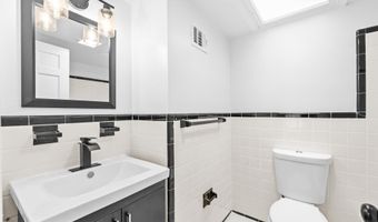 2420 I St NW, Washington, DC 20037