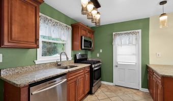 213 Priscilla Ln, Aldan, PA 19018