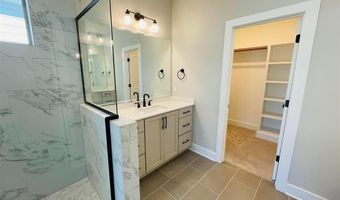 200 E Moore St B, Apex, NC 27502