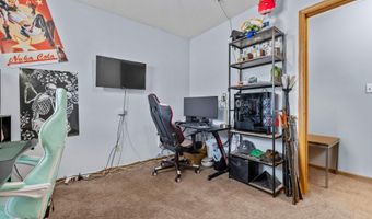 421 Manahan Dr, Angola, IN 46703