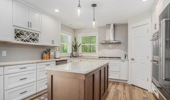 8905 Conservancy Dr NE, Ada, MI 49301