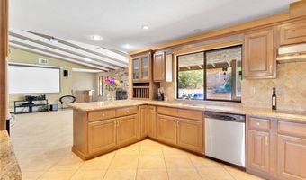 19996 Eyota Rd, Apple Valley, CA 92308
