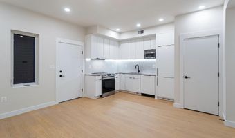 733 8TH St SE 02, Washington, DC 20003