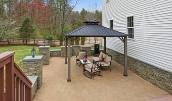 50 Golden Run Rd, Bolton, MA 01740