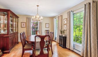 33 Cold Spring Rd, Avon, CT 06001