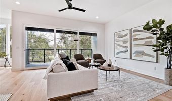 204 NW 9th St, Bentonville, AR 72712