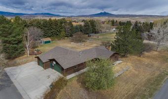 215 44th St N, Cody, WY 82414