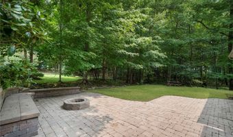 165 Lynn Cir, East Greenwich, RI 02818