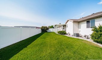 3696 E Silverwood Cir, Ammon, ID 83406